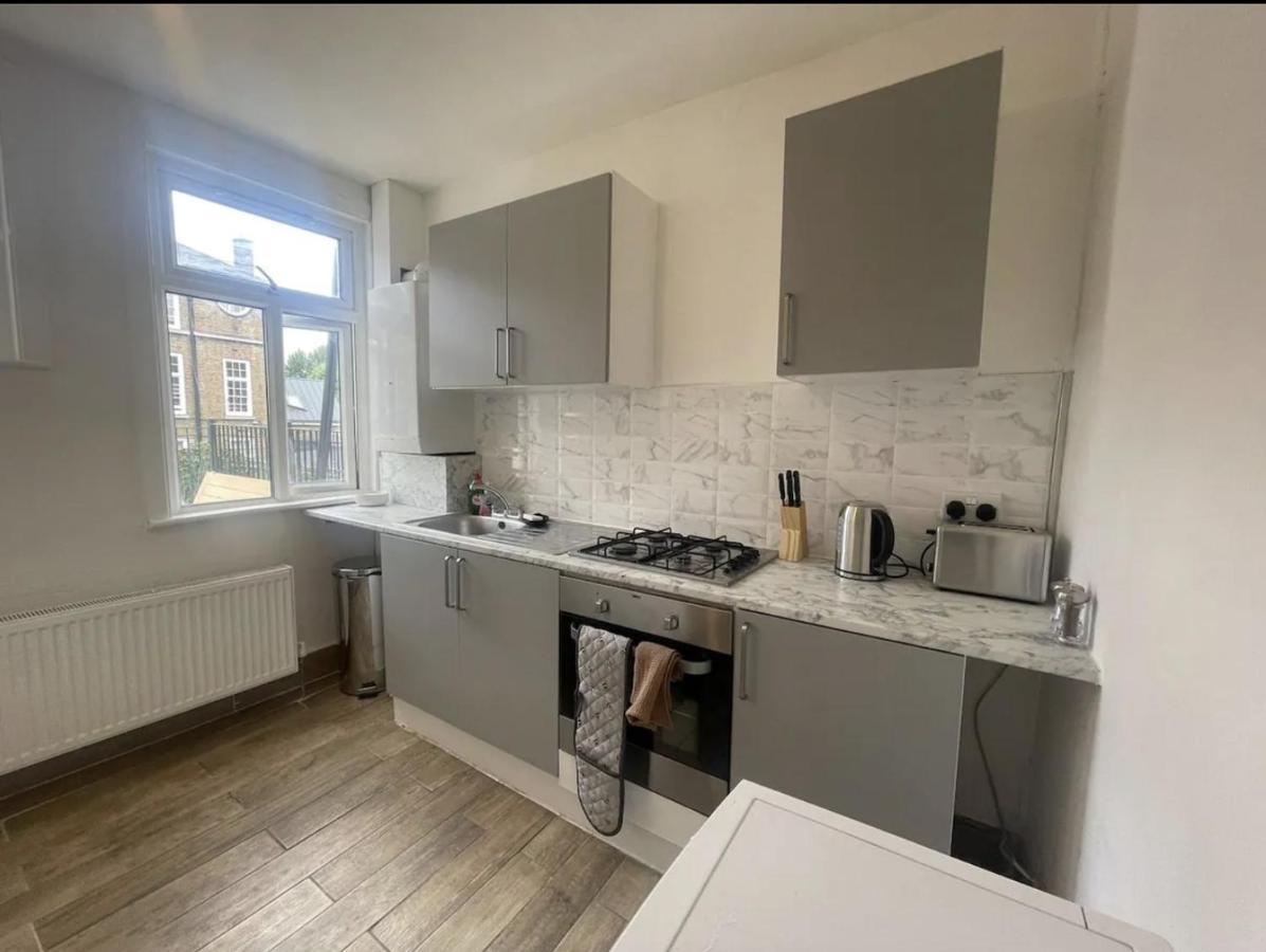 Charming 2 Bed Flat On Tower Bridge Appartement Londen Buitenkant foto