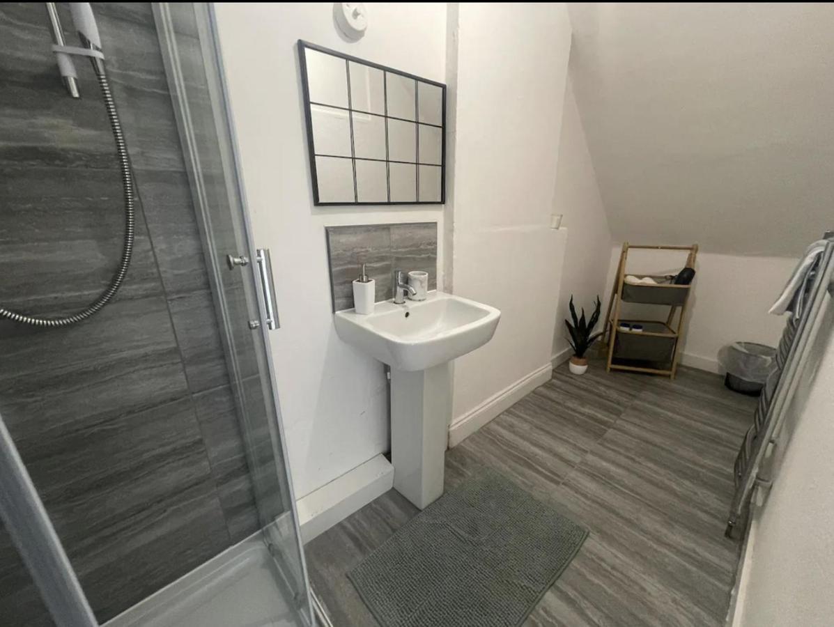 Charming 2 Bed Flat On Tower Bridge Appartement Londen Buitenkant foto